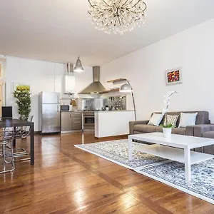 Hemeras Boutique Homes - Super Central Design Apartment
